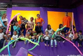 Celebración Full de Cumpleaños para 10 Niños - Puerto Xtremo