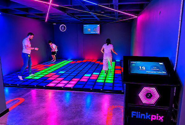 Experiencia y Juego Interactivo en Piso LED - FlinkPix