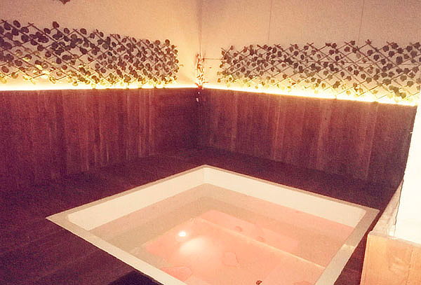 Spa Hidro Terapia (Sauna, Turco y Jacuzzi) + Masaje