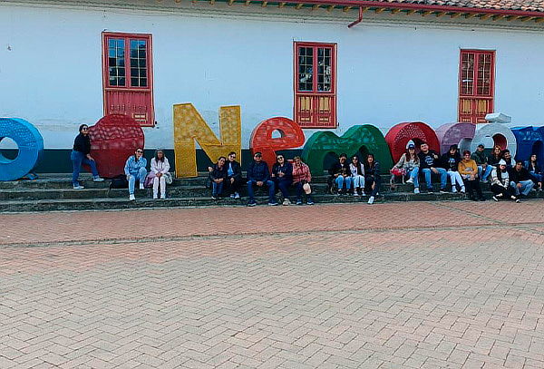 Pasadía en Nemocón + Guatavita + Museo Aeroespacial