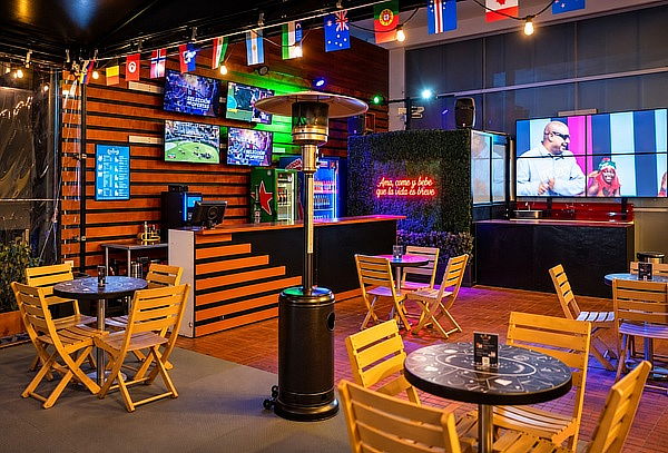 2x1 en cócteles a elección en Mónaco Sports Bar