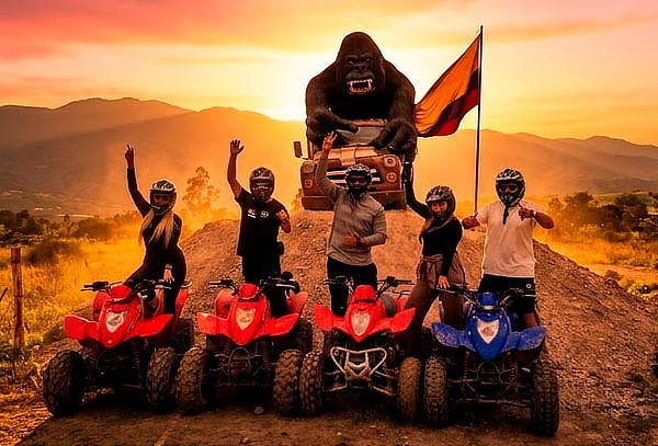 Actividad Extrema en Cuatrimotos + Visita Pozos Azules  