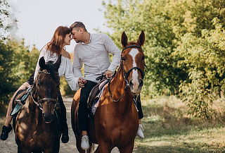 Cabalgata Romántica Para 2 + Canelazo + Decoración