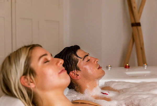 Spa para Pareja + Jacuzzi Hidromasaje en El Restrepo