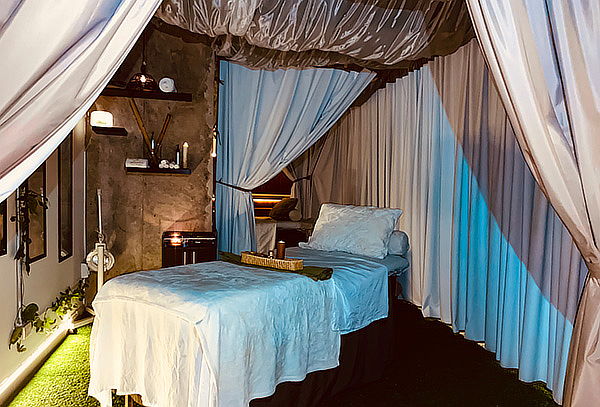 Spa Romántico Celebración en Pareja + Jacuzzi 