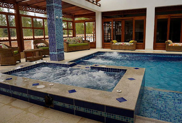 Villa de Leyva: Pasadía + Almuerzo + Piscina Climatizada 