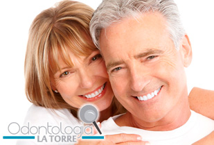 Implante + Corona Dental