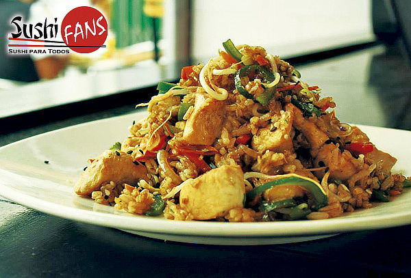 2 Arroces Mixtos al Wok Entre más de 6 Sabores
