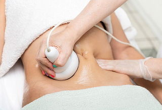 2x1 en 8 o 10 sesiones de Lipo Sin Bisturí ¡Figura esbelta!