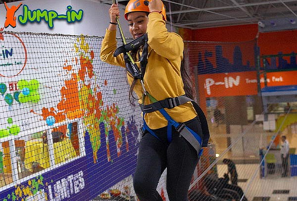 Diviértete en Jump-In ¡8 Sucursales! + Calcetines