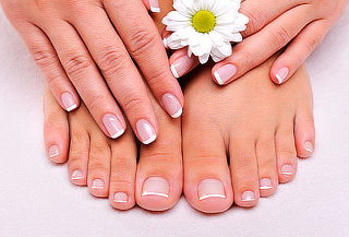 Exfolicación Manicure y Pedicure en Manos y Pies + Gelish