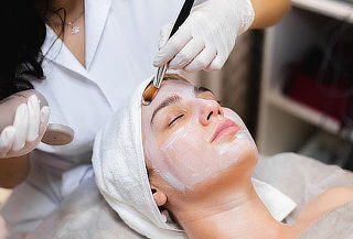2 faciales: Microdermoabrasión +Radiofrecuencia y mascarilla