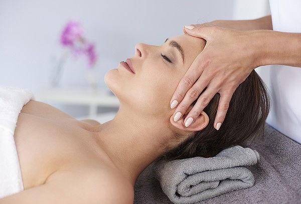 Masaje Cráneo-facial antiestrés + Drenaje linfático