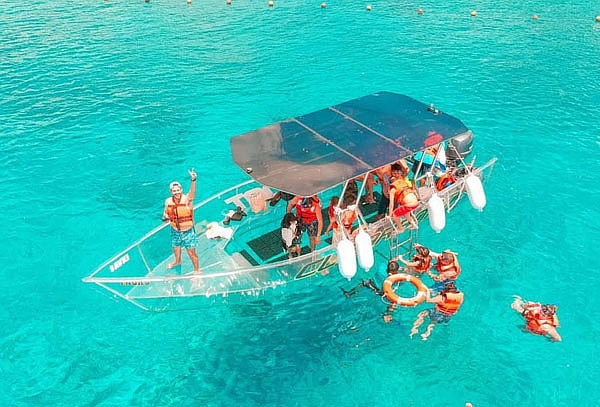 ¡Disfruta! Cozumel: Tour en Lancha Transparente + Cerveza 