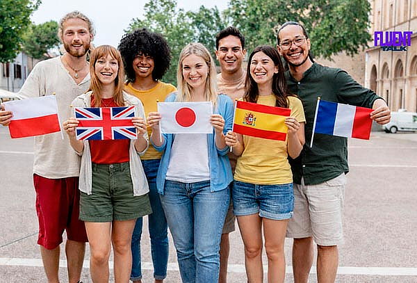 Aprende INGLES con Fluent Talk AI en12 Meses