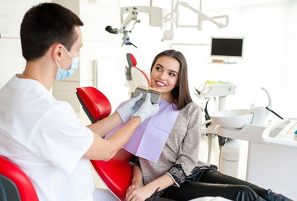 Blanqueamiento LED + Limpieza + Eliminación de Caries