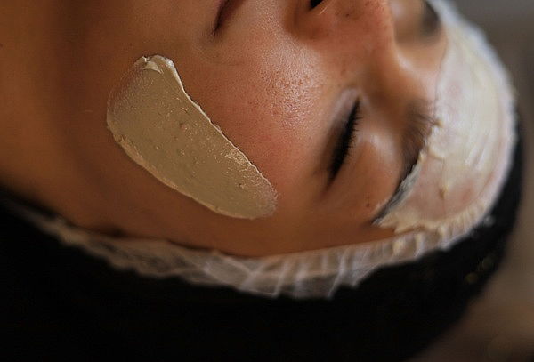 Skin Glow Diamond: Limpieza Facial Premium + Kobido + Led