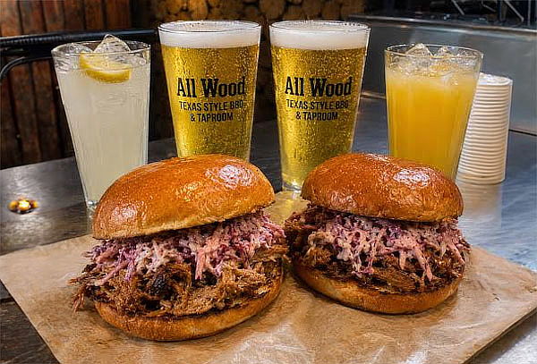 2 Sándwich de Pulled Pork + 2 Bebidas a Elección 