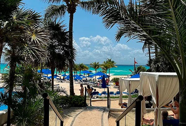 ¡Todo Incluido! The Reef Playacar 5D/4N +2 adultos y 2 niños