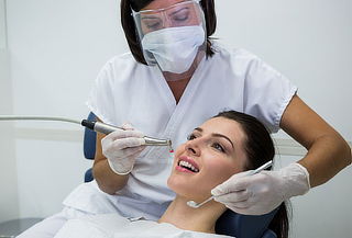 Membresía Dental Anual: Limpiezas, Consulta, Resinas 