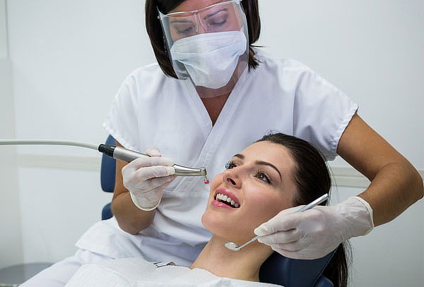 Membresía Dental Anual: Limpiezas, Consulta, Resinas 