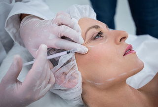 20 Unidades de Toxina Botulínica + Hydrafacial