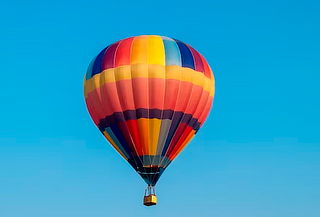 Globo Aerostático en Pareja: Masaje + Cata de Vino y Más 
