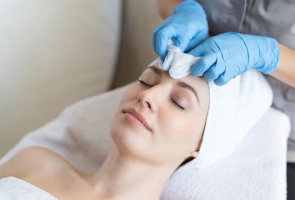 Facial limpieza profunda en Isabella Spa