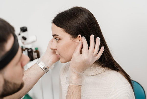 Otoplastia Corrige tus Orejas y Armoniza tu Rostro 