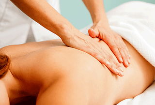 Masaje de espalda al 2x1 en Vera´s Spa Nails 
