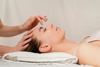 Masaje Craneofacial + Aromaterapia + Tisana