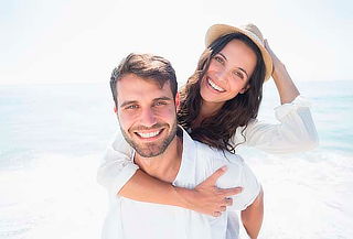 2x1 Limpieza Dental + 1 Resina 3M + Aplicación de Flúor 77%