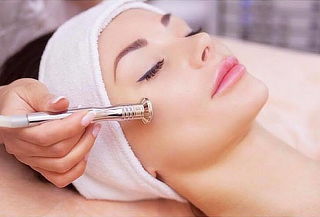 Microdermoabrasión + Mascarilla Rejuvenecedora y Más