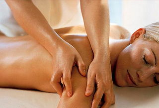 60 minutos de masaje descontracturante en Om Spa  