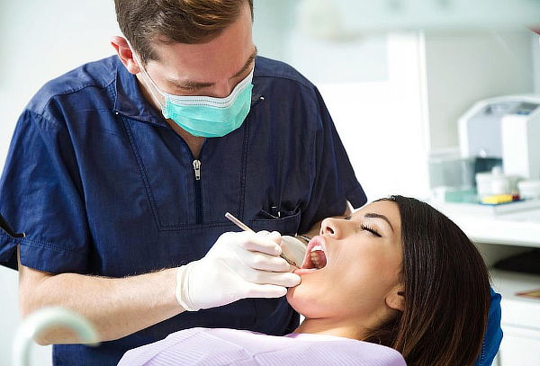 Consulta de Valoración + Extracción Dental y Más