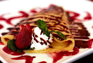 Crepas y Malteadas o Ice Cream Soda ¡Tú eliges! 