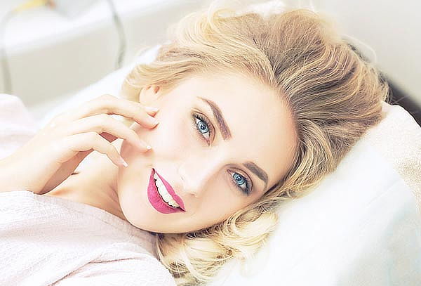 Tratamiento regenerante facial microdermoabrasión y más