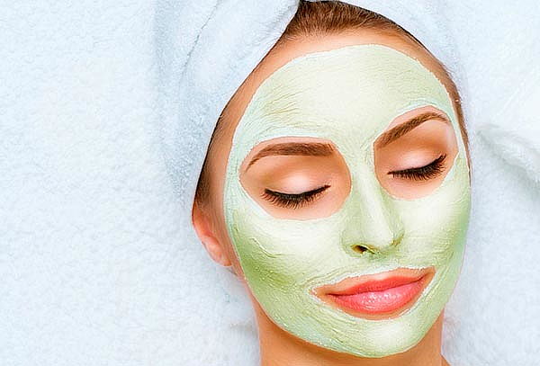 Renueva tu cara y elimina impurezas en Wellnes & Care 