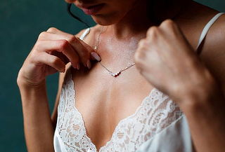 Hifu cuello y escote rejuvenecimiento cuello y escote
