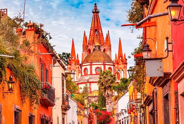 Para 2: 3D/2N en Querétaro + San Miguel + Dolores Hidalgo