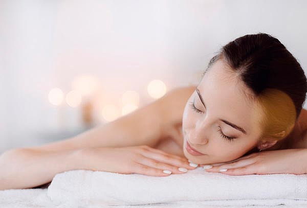 Consientete con Masaje relajante en cuepo completo