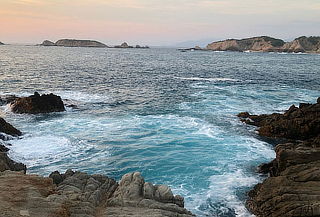 Maruata Express:Noche de Camping + Visita a Dedo de Dios y +