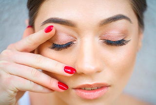 Blefaroplastia en Párpados + Valoración previa