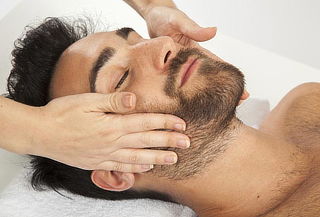 Para Ellos: Limpieza Facial + 4 Sesiones Contra Acné