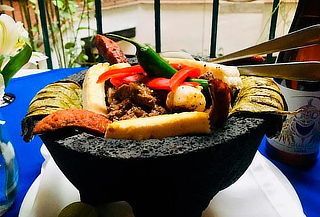 Molcajete Mar y Tierra + 2 Cervezas en La Rinconada