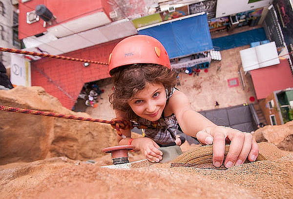 Acceso para niño, adulto o grupo a The Muro El Reto