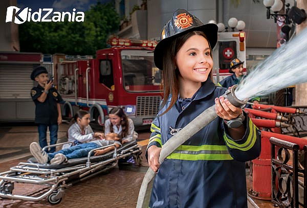 KidZania Elige Paquete Familiar 2 Adultos + 2 o 4 Niños
