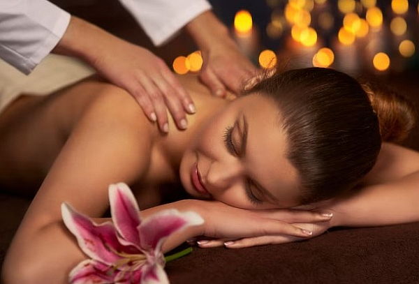 Masaje Relajante de 30 min con Aceites Premium + Regalo