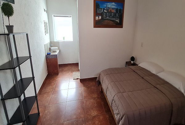 ¡Súper escapada a Querétaro! Habitación + tour + museo