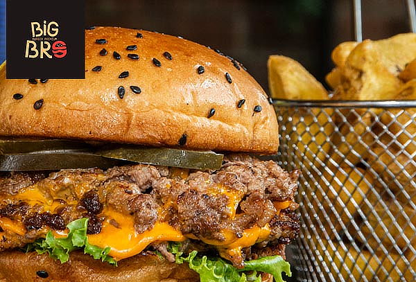 Combo American Burger: Hamburguesa + Papas